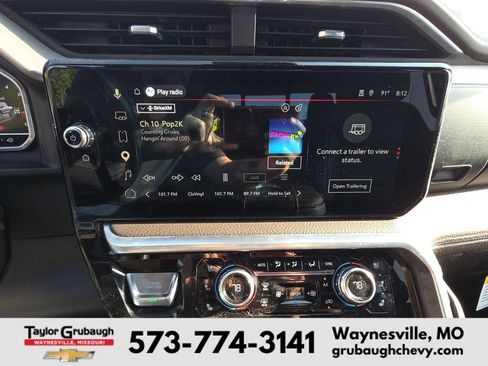 Used 2022 GMC Sierra 1500 Denali w/ Technology Package AWD/4WD image 7