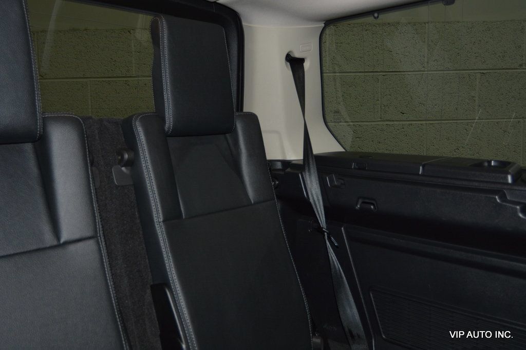 Used 2016 Land Rover LR4 HSE Silver Edition AWD/4WD image 30