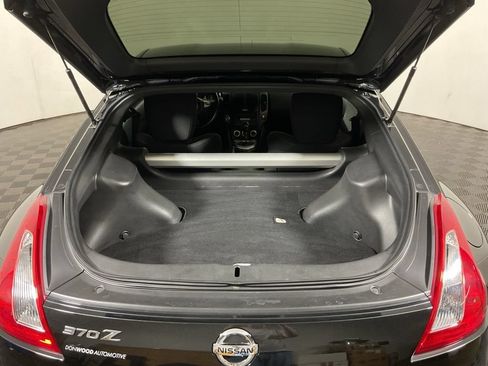 Used 2014 Nissan 370Z Coupe RWD image 13