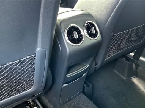 Certified 2025 Mercedes-Benz GLA 250 image 11