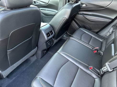 Used 2019 Chevrolet Equinox Premier FWD image 11