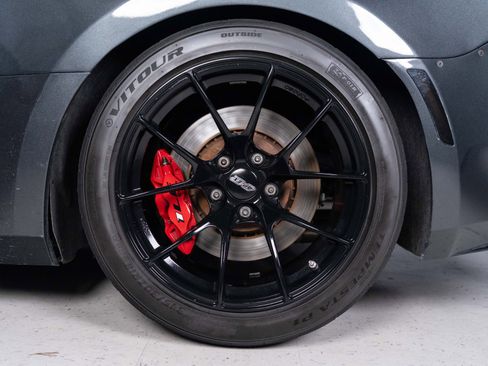 Used 2018 Chevrolet Camaro SS RWD image 11