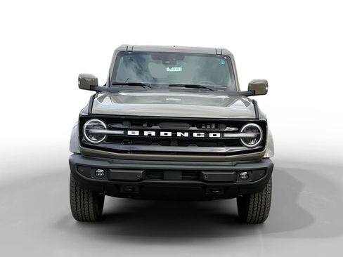 New 2025 Ford Bronco Outer Banks image 8
