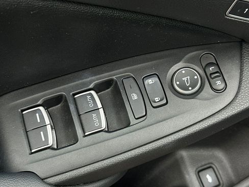 Used 2021 Honda Accord EX-L image 11