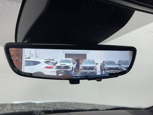 New 2025 Chevrolet Suburban Premier image 23