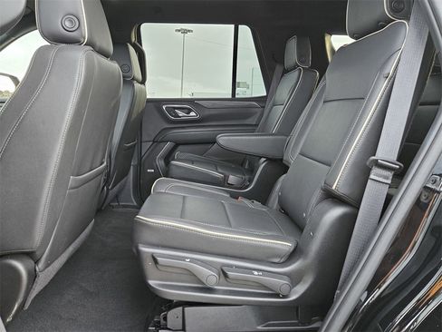 Used 2024 GMC Yukon SLT image 26