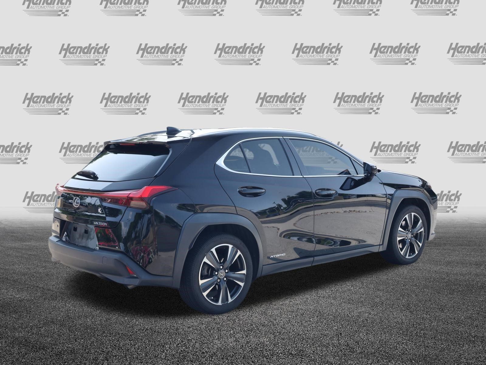 Used 2021 Lexus UX 250h w/ Accessory Package (Z1) AWD/4WD image 9