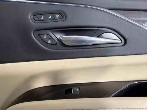 Certified 2021 Cadillac Escalade ESV Premium Luxury w/ LPO, Radiant Package image 34