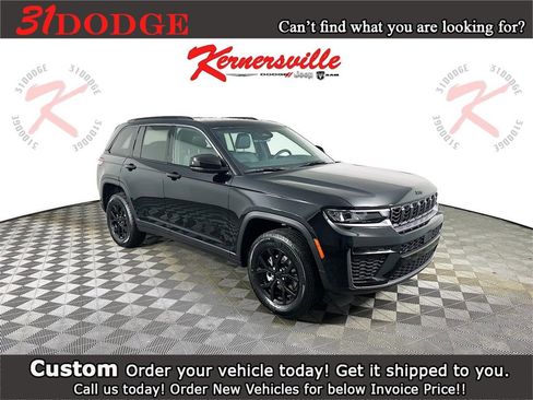 New 2026 Jeep Grand Cherokee Altitude image 1