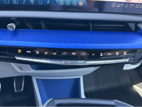 New 2026 Cadillac Optiq Luxury 1 image 21