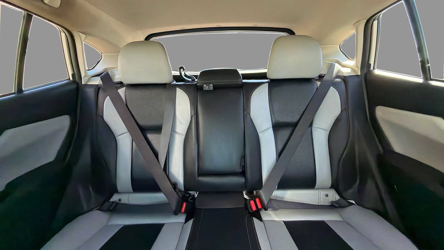 Used 2019 Subaru Crosstrek 2.0i Limited w/ Moonroof Package w/Navigation AWD/4WD image 13