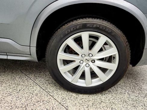 Used 2019 Volvo XC90 T6 Momentum w/ Protection Package Premier AWD/4WD image 9