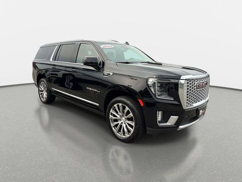 Used 2022 GMC Yukon XL Denali w/ Denali Premium Package AWD/4WD image 2