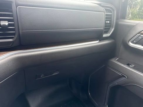 Used 2025 Chevrolet Silverado 1500 LT AWD/4WD image 28
