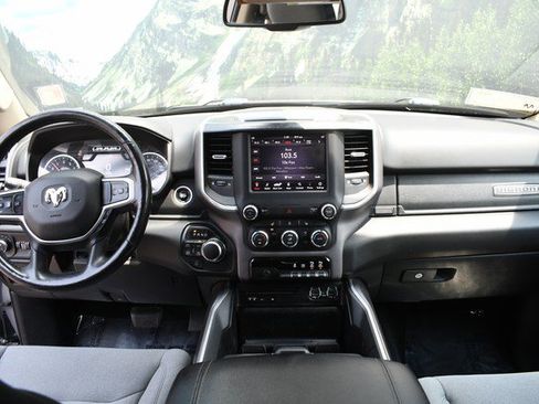 Used 2019 RAM 1500 Big Horn AWD/4WD image 18