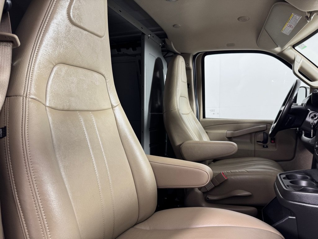 Used 2019 Chevrolet Express 2500 w/ Driver Convenience Package RWD image 19