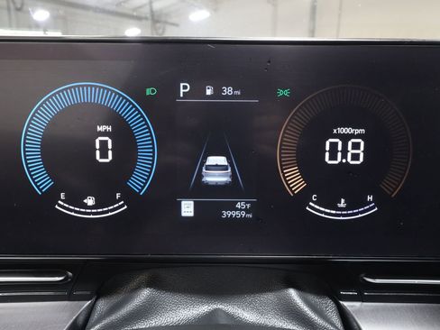 Used 2025 Hyundai Kona SEL image 10