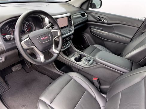 Certified 2023 GMC Acadia SLT AWD/4WD image 4