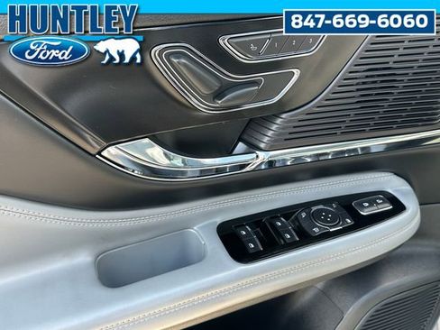 Used 2022 Lincoln Corsair Grand Touring image 24