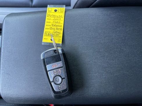 Used 2023 Ford Bronco Big Bend w/ Sasquatch Package AWD/4WD image 10