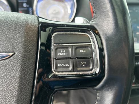 Used 2014 Chrysler 300 S AWD/4WD image 23