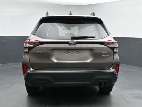 Used 2025 Subaru Forester Premium w/ Protection Package (1PH) image 7
