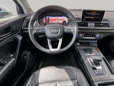 Used 2019 Audi Q5 2.0T Premium Plus w/ Premium Plus Package AWD/4WD image 6