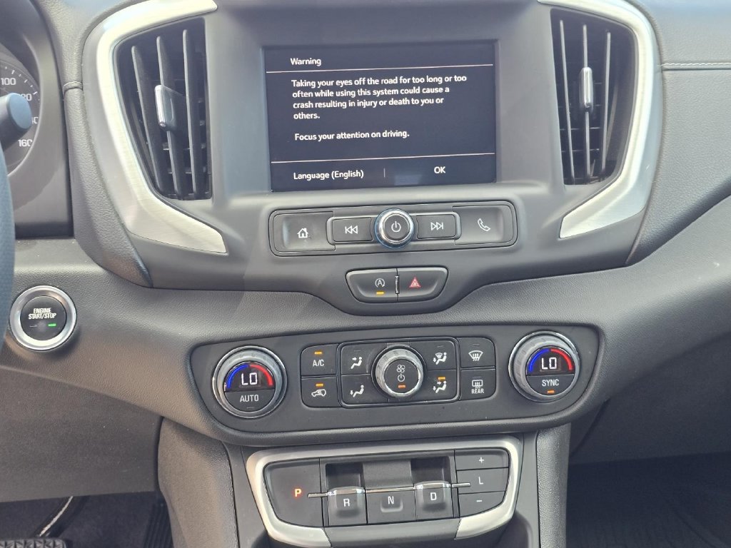 Used 2024 GMC Terrain SLE w/ Driver Convenience Package FWD image 18