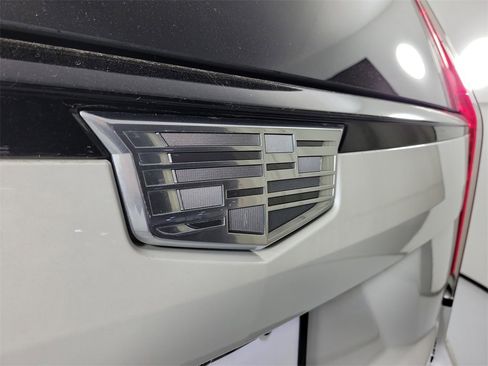 Certified 2024 Cadillac Escalade Sport w/ LPO, ONYX Package image 6