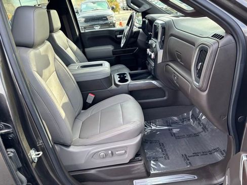 Used 2019 GMC Sierra 1500 SLT w/ SLT Convenience Package image 32