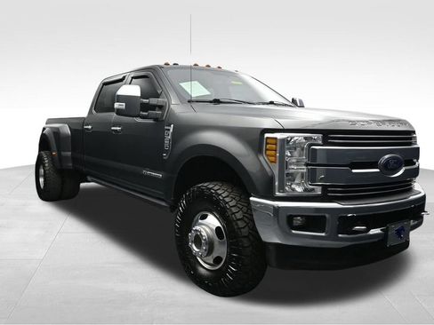 Used 2018 Ford F350 Lariat w/ Chrome Package AWD/4WD image 7