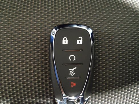 Used 2019 Chevrolet Traverse LT image 32