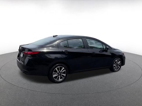 Used 2025 Nissan Versa SV image 10