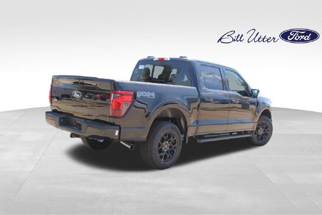 New 2026 Ford F150 XLT w/ Equipment Group 302A MID AWD/4WD image 3