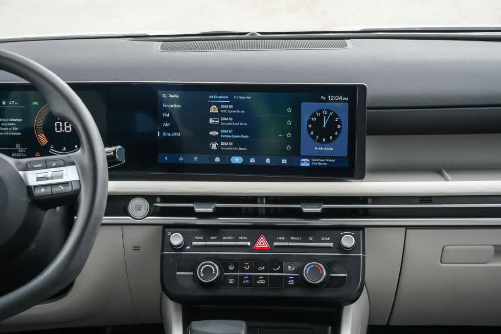 Used 2025 Hyundai Tucson SE FWD image 14