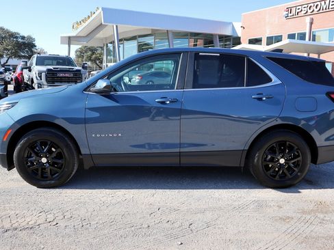 Used 2024 Chevrolet Equinox LT image 2