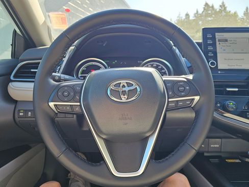 Used 2023 Toyota Camry XLE w/ Navigation Package FWD image 26