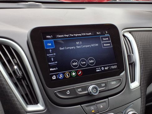 Used 2024 Chevrolet Malibu LT image 16