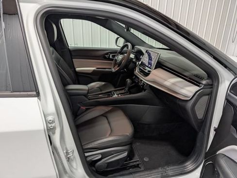 Used 2025 Jeep Compass Limited AWD/4WD image 26