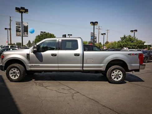Used 2022 Ford F350 XLT w/ Camper Package AWD/4WD image 7