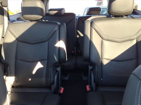 Used 2023 Cadillac XT6 Premium Luxury image 38