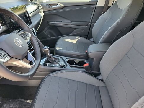 New 2026 Volkswagen Taos SE AWD/4WD image 22