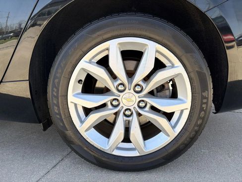 Used 2016 Chevrolet Impala LT w/ Leather Package FWD image 9