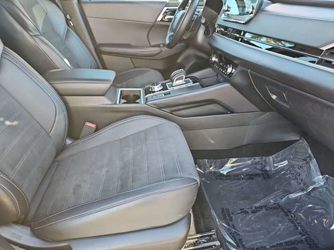 Used 2024 Mitsubishi Outlander SE image 22