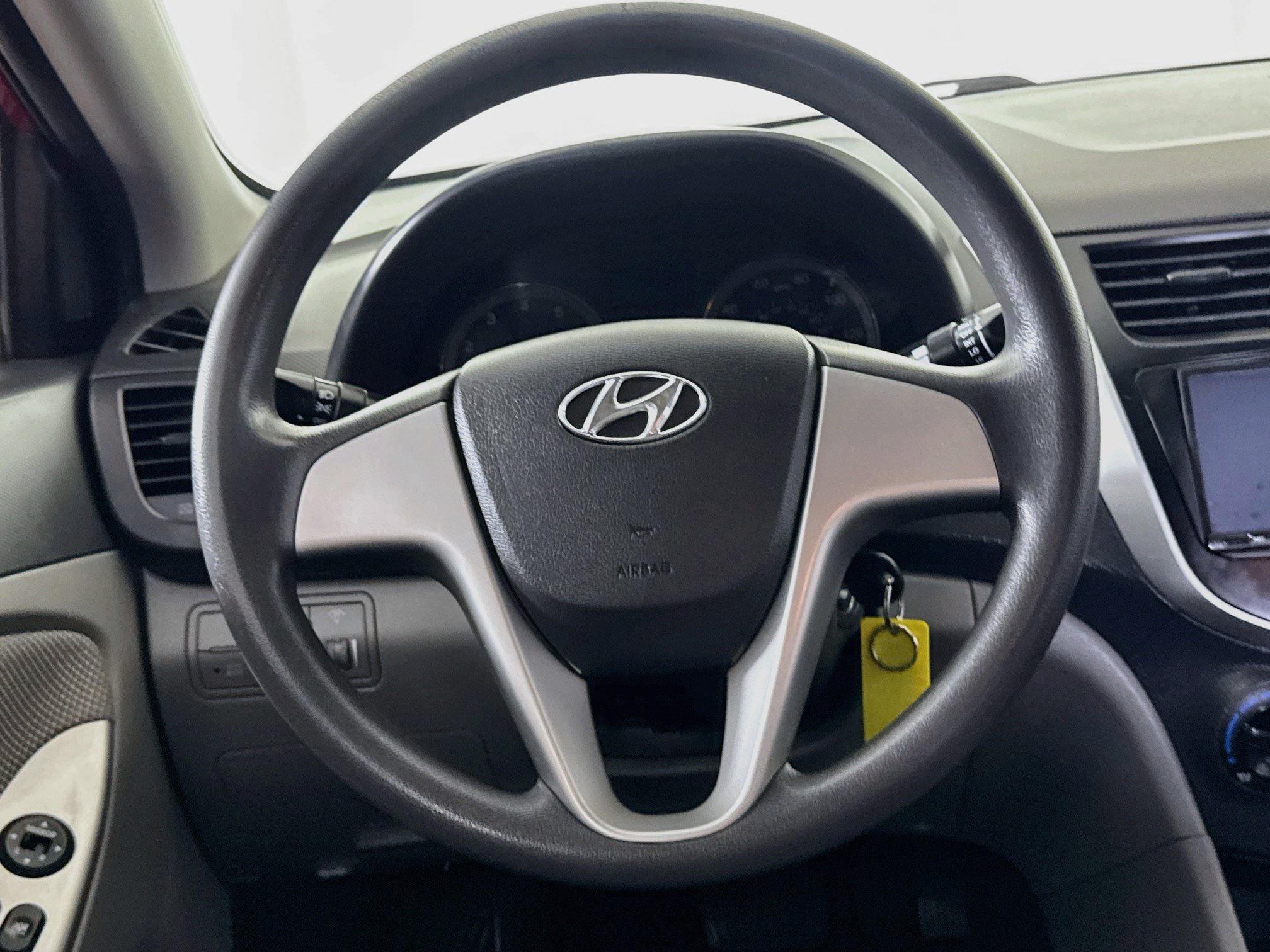 Used 2014 Hyundai Accent GLS FWD image 14