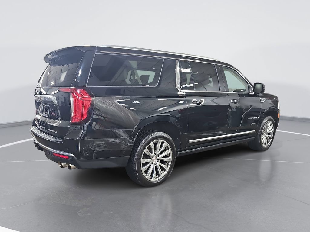 Certified 2021 GMC Yukon XL Denali w/ Denali Premium Package AWD/4WD image 3