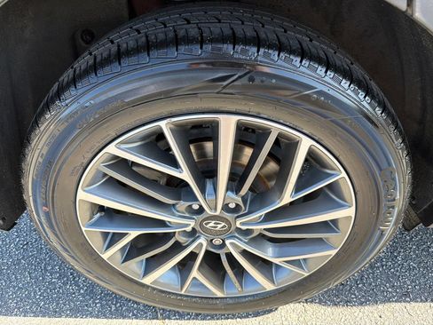 Used 2021 Hyundai Tucson Limited FWD image 17