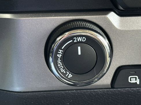 Used 2022 Toyota Tacoma SR5 image 15