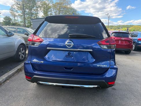 Used 2020 Nissan Rogue SV w/ Premium Package AWD/4WD image 8