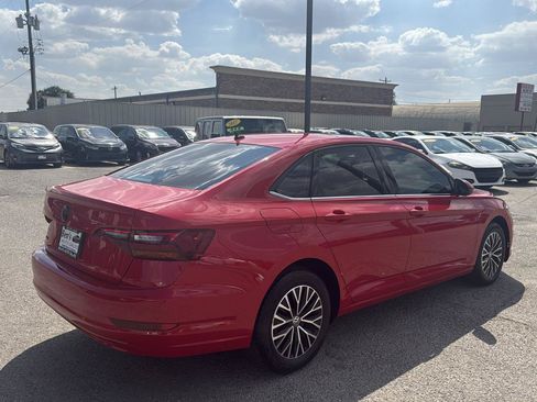 Used 2019 Volkswagen Jetta SE FWD image 6
